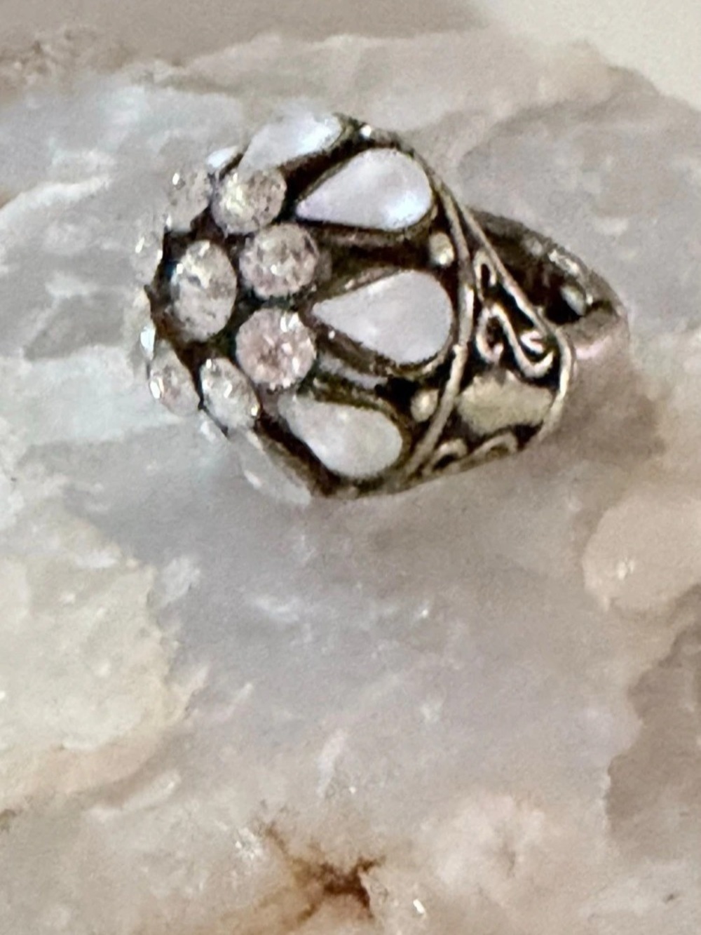 Vintage Style gold Tone Crystal Cluster Statement Ring Mother of Pearl Look